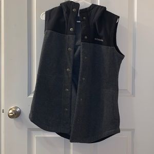Columbia vest